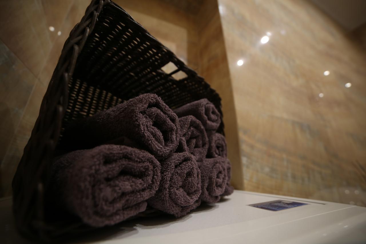 Appartement Franco Luxury à Lviv Extérieur photo