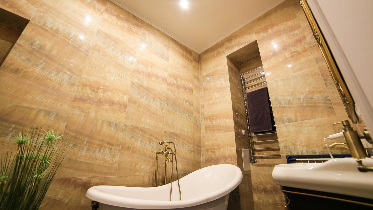 Appartement Franco Luxury à Lviv Extérieur photo