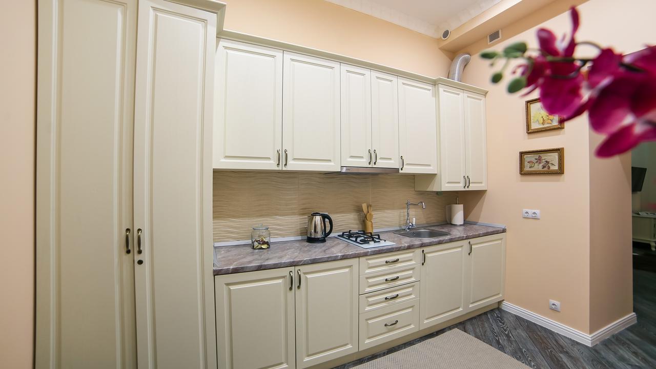 Appartement Franco Luxury à Lviv Extérieur photo